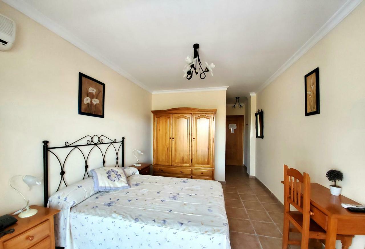 Hotel Arco Del Sol Gars am Kamp Bagian luar foto