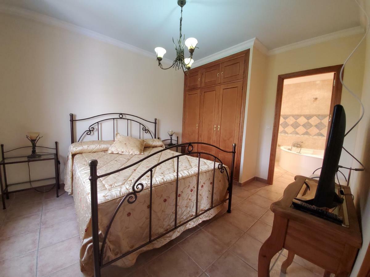 Hotel Arco Del Sol Gars am Kamp Bagian luar foto